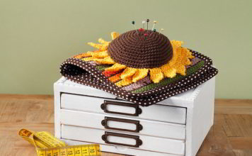 Zonnig speldenkussenboekje speldenkussenboekje