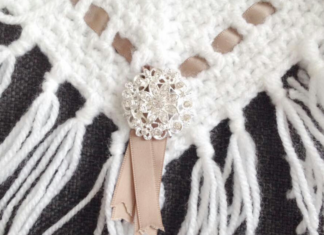 Granietsteek herfstsjaal met satijnlint