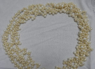 Een ketting voor Valentijnsdag haken gehaakte kralenketting