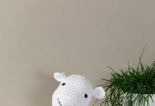 Schaap met bungelbeentjes