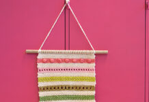 Kleurrijke wandhanger