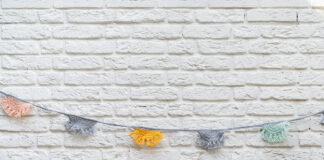 Rectificatie Feestelijke slinger Aan de Haak 42