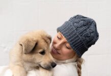 Muts voor haar en hem