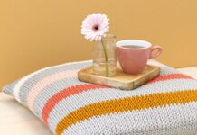 Gestreept kussen Gestreept kussen